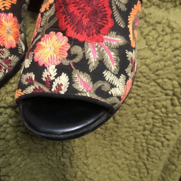 Embroidered Open Toe Black Orange Red Floral Fabric Womens 8.5 Ankle Boot Boho - Picture 10 of 11